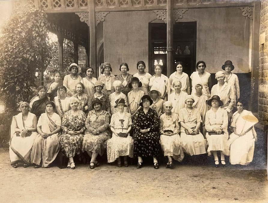 Medical women in India in 1930s (from Margaret Ida Balfour Papers, Wellcome Collection)