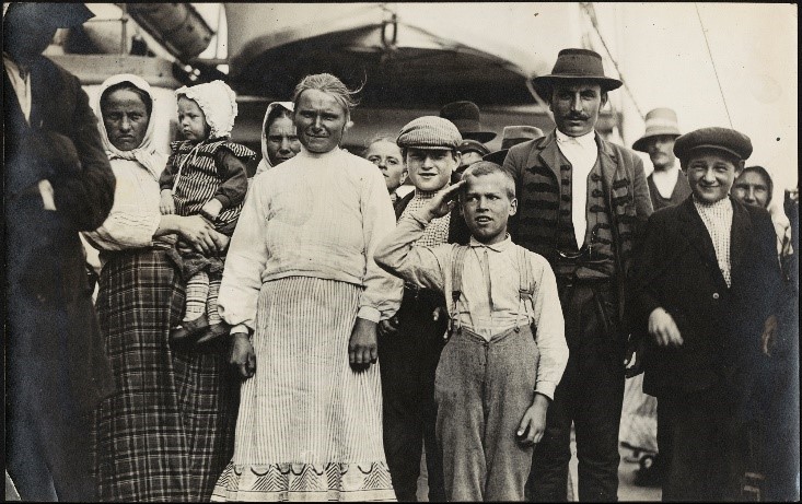 Italian migrants in Boston in 1915